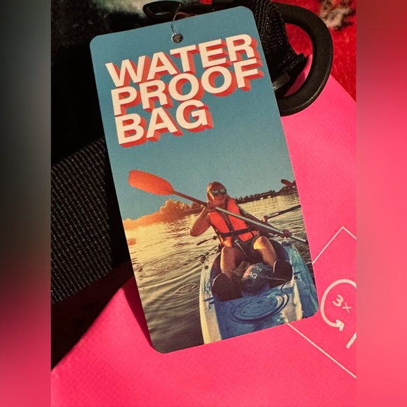 NEW! NuPouch Heavy Duty Vinyl 20Liter Pink Waterproof Bag Gym Kayaking Boating, - Picture 8 of 9
